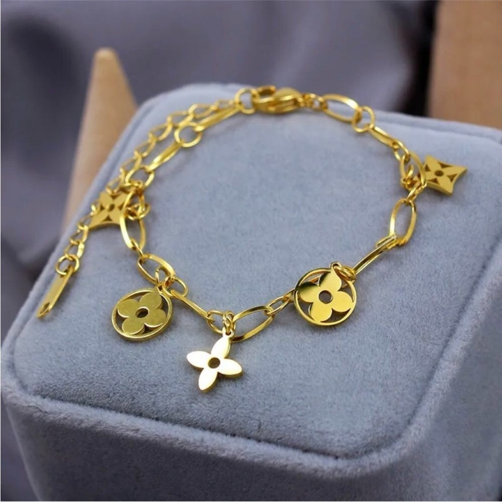 Four Leaf Clover Chain 18K Gold Plated Charms Bracelet